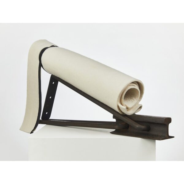 Em Ingram-Shute, ‘Tenors of Individuation (2)’, 2020, industrial felt, steel and marine zipper, 160 x 20 x 20 cm